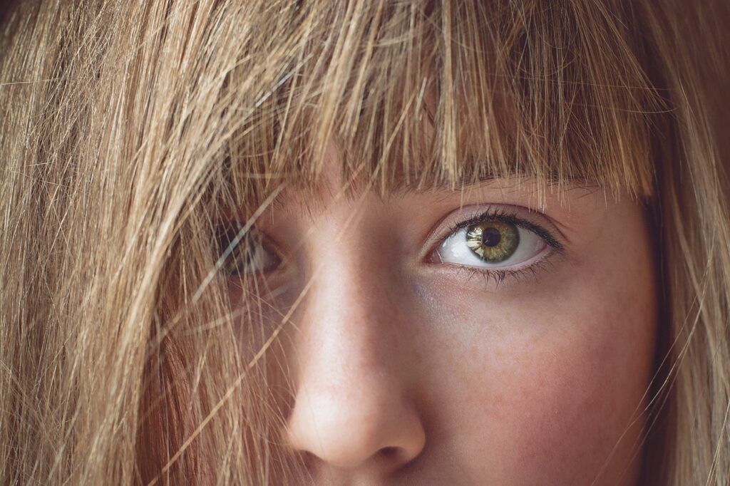 Comprendre la Pointe du Nez Dure Après Rhinoplastie : Causes et Solutions